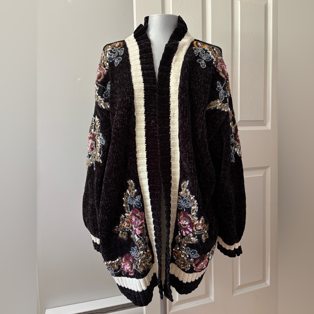 Zara Black and Cream Embroidered Cardigan